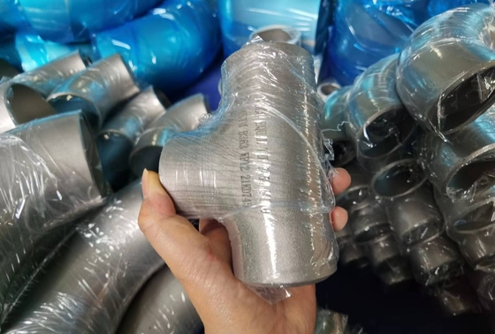निकेल मिश्र धातु बट वेल्डिंग फिटिंग BW टी 3/4" बढ़ई 20Cb-3 ASME B16.9