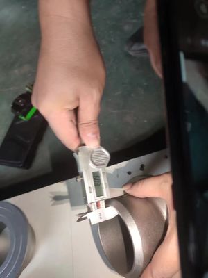 मेडिकल उपकरण के लिए प्रेसिजन टाइटेनियम अलॉय DIN 17850 स्टैंडर्ड कस्टम डायमीटर टाइटेनियम अलॉय पाइप