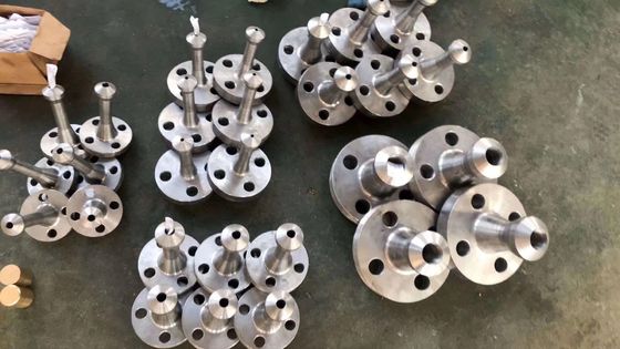 ANSI B16.9 SS304 मिश्र धातु इस्पात पाइप फिटिंग निप्पो निकला हुआ किनारा स्टेनलेस स्टील 304 उच्च दबाव
