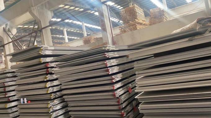 गैल्वेनाइज्ड वेल्डेड स्टील पाइप ASTM DIN GB JIS कस्टम लंबाई सेवाओं के लिए सीमलेस कोटेड पाइप 11